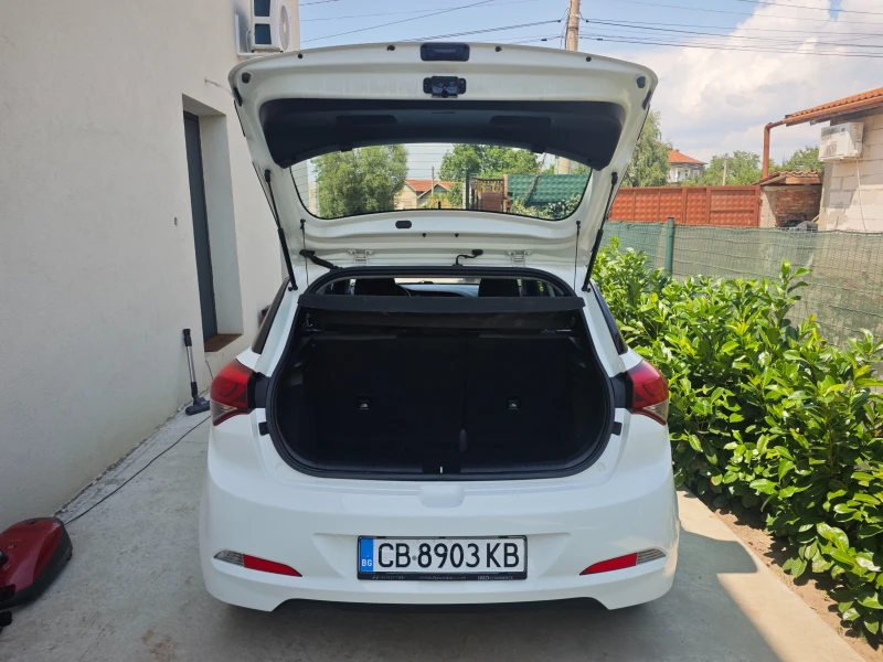 Hyundai I20 1.1 CRDI 75 HP, снимка 14 - Автомобили и джипове - 52549757