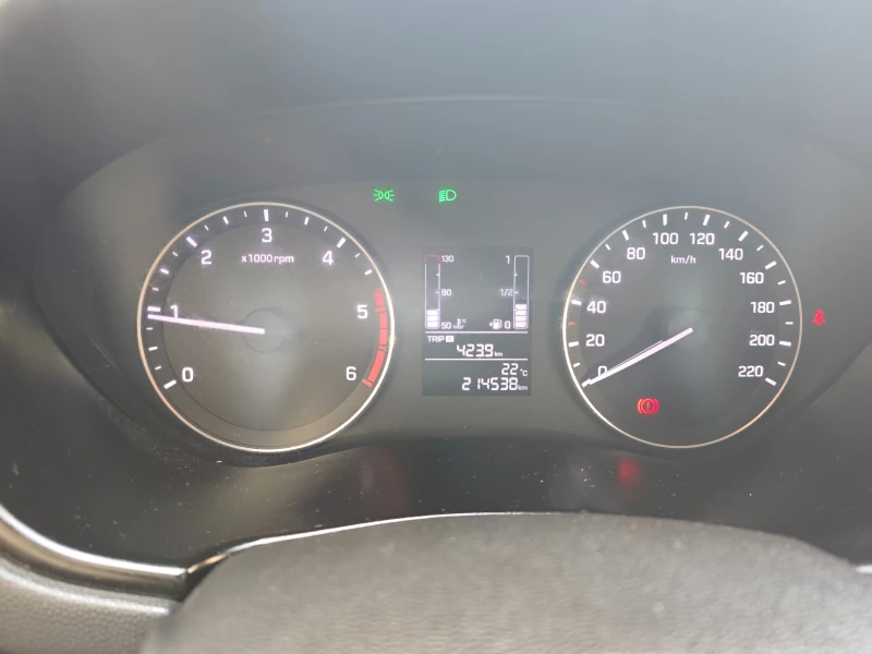 Hyundai I20 1.1 CRDI 75 HP, снимка 10 - Автомобили и джипове - 52549757