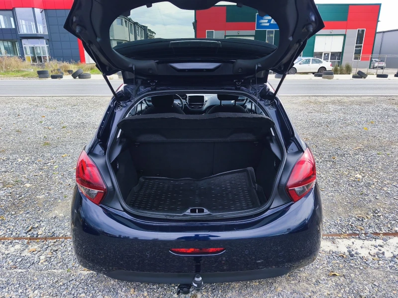 Peugeot 208 Allure , снимка 7 - Автомобили и джипове - 52132388