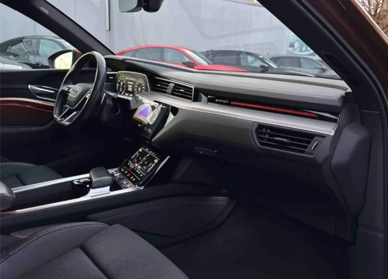 Audi E-Tron Quatro/Sportback/2xSLine/Individual/, снимка 14 - Автомобили и джипове - 52657993