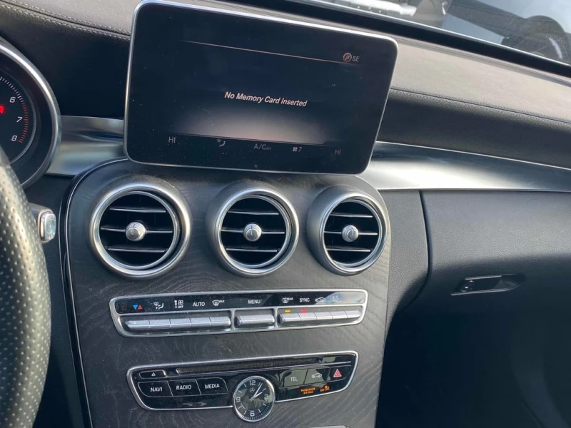 Mercedes-Benz C 400 2015 4MATIC * БЕЗ ПЪРВОНАЧАЛНА ВНОСКА* , снимка 9 - Автомобили и джипове - 52736437