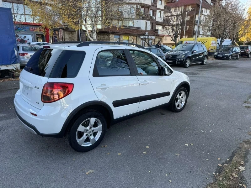 Suzuki SX4 FACELIFT 4/4 AWD 2.0DDIS УНИКАТ 105500Км.РЕАЛНИ., снимка 5 - Автомобили и джипове - 48297744