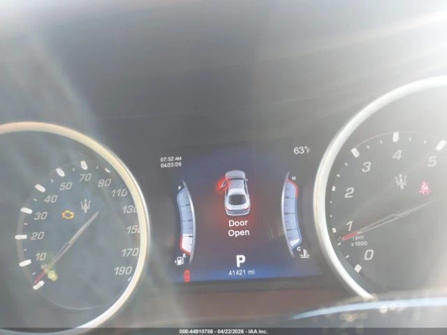 Maserati Ghibli * 3.0Т* * КОЖА* ПОДГРЕВ* ШИБИДАХ* , снимка 7 - Автомобили и джипове - 54529530