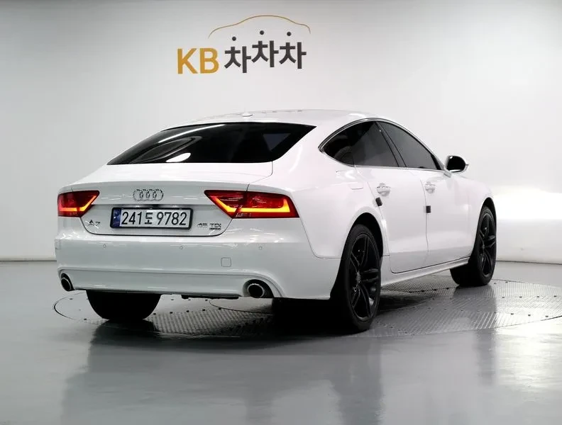 Audi A7 3.0 TDI Quattro - САМО 30% АВАНС, снимка 3 - Автомобили и джипове - 55664832