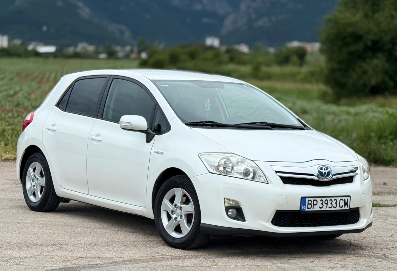Toyota Auris 1.8VVT-i * HYBRID* * Автоматик* * Face-Lift* , снимка 1