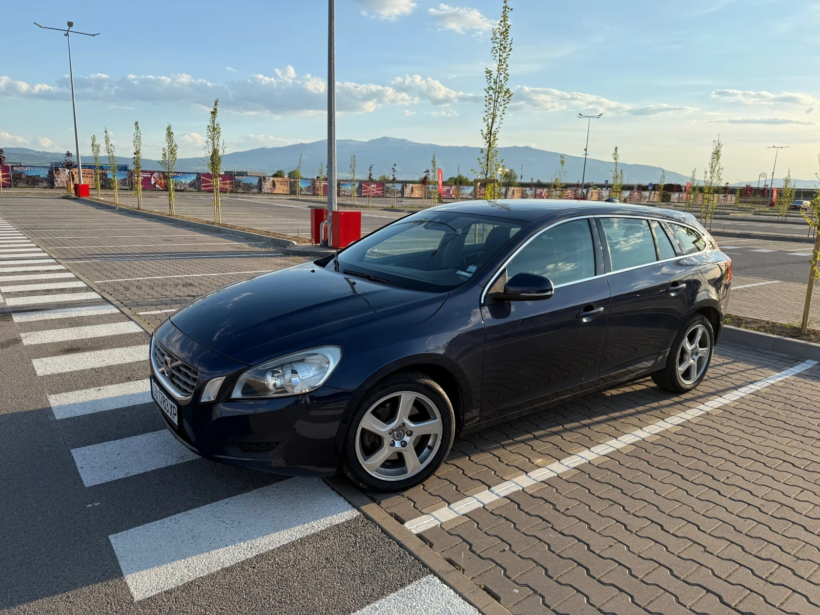 Volvo V60 V60 2.0T - изображение 3