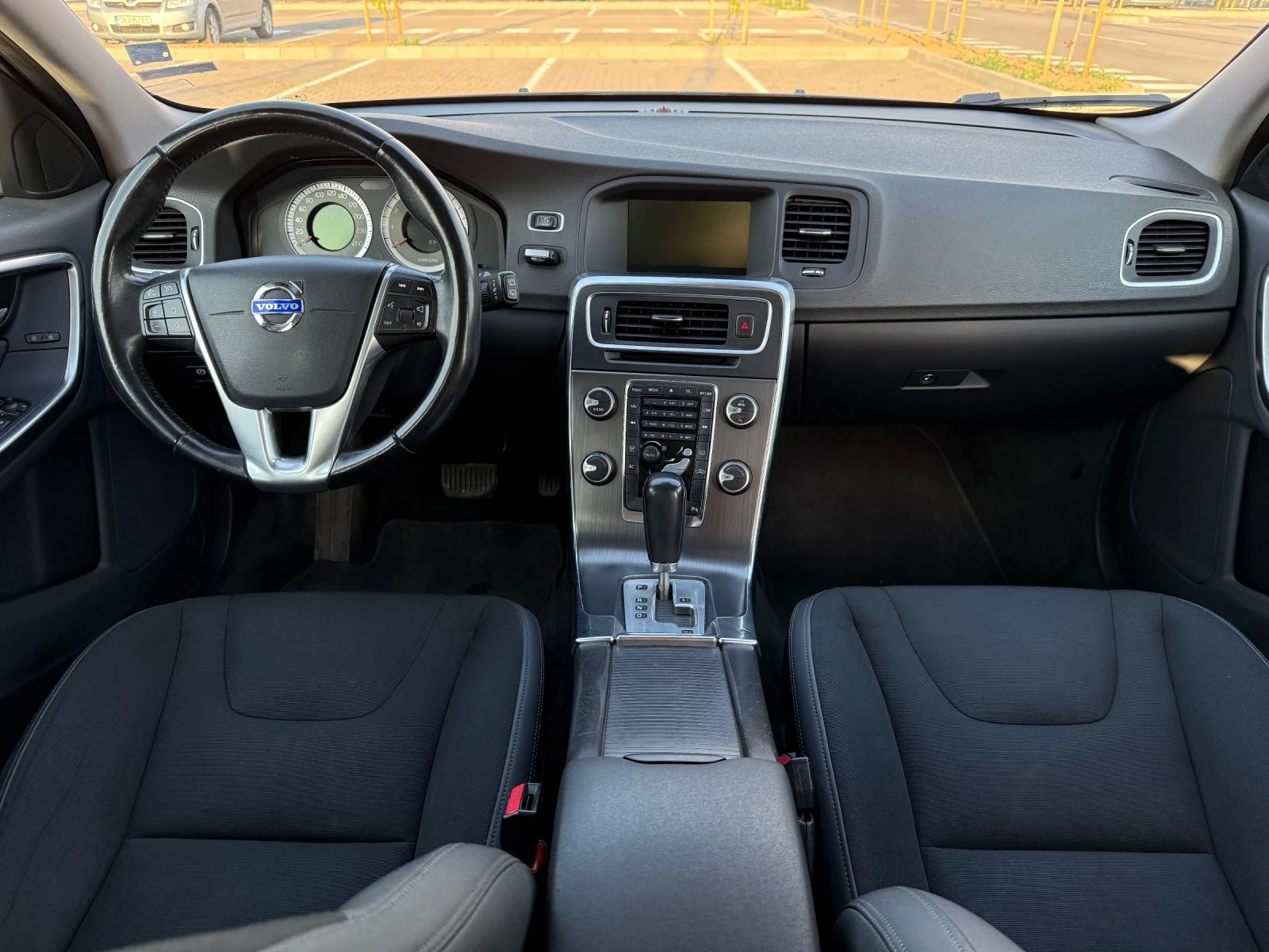 Volvo V60 V60 2.0T - изображение 10