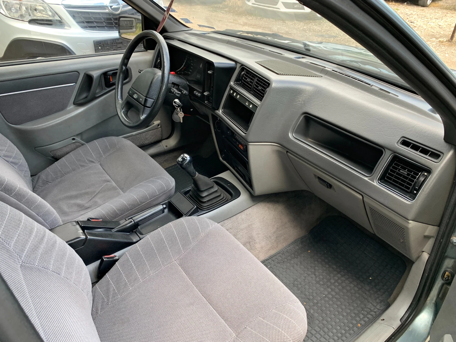 Ford Sierra 1.6GL 5c.k. - изображение 8