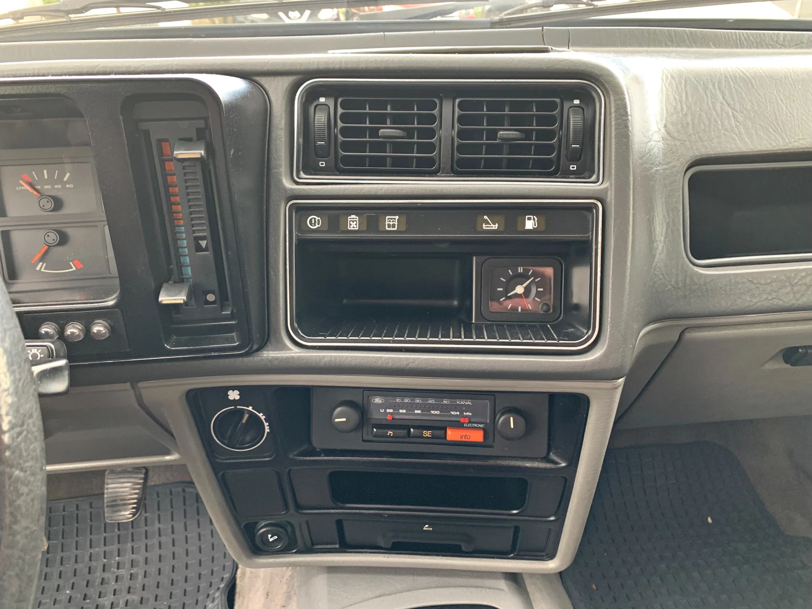 Ford Sierra 1.6GL 5c.k. - изображение 10