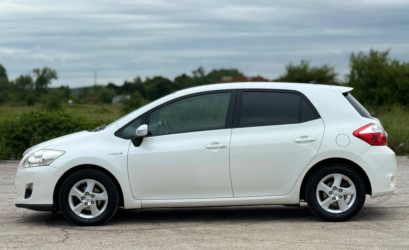 Toyota Auris 1.8VVT-i * HYBRID* * Автоматик* * Face-Lift*  - изображение 7