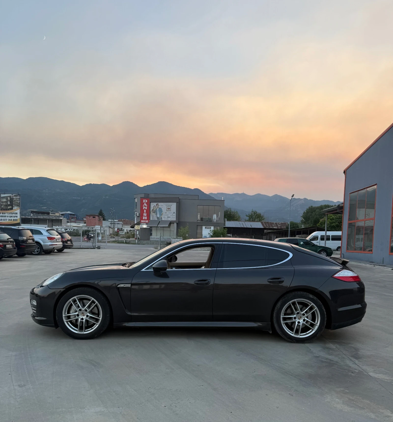 Porsche Panamera 4S - изображение 7