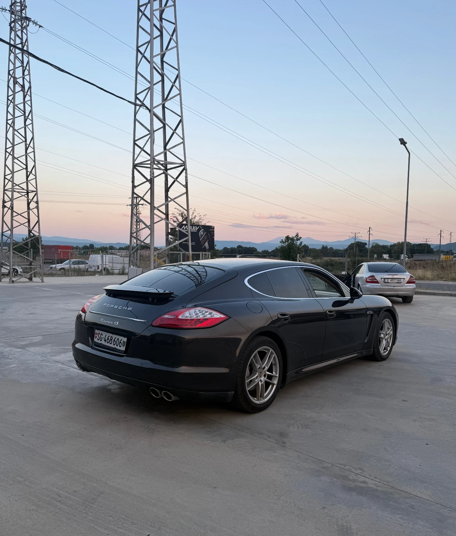 Porsche Panamera 4S - изображение 4