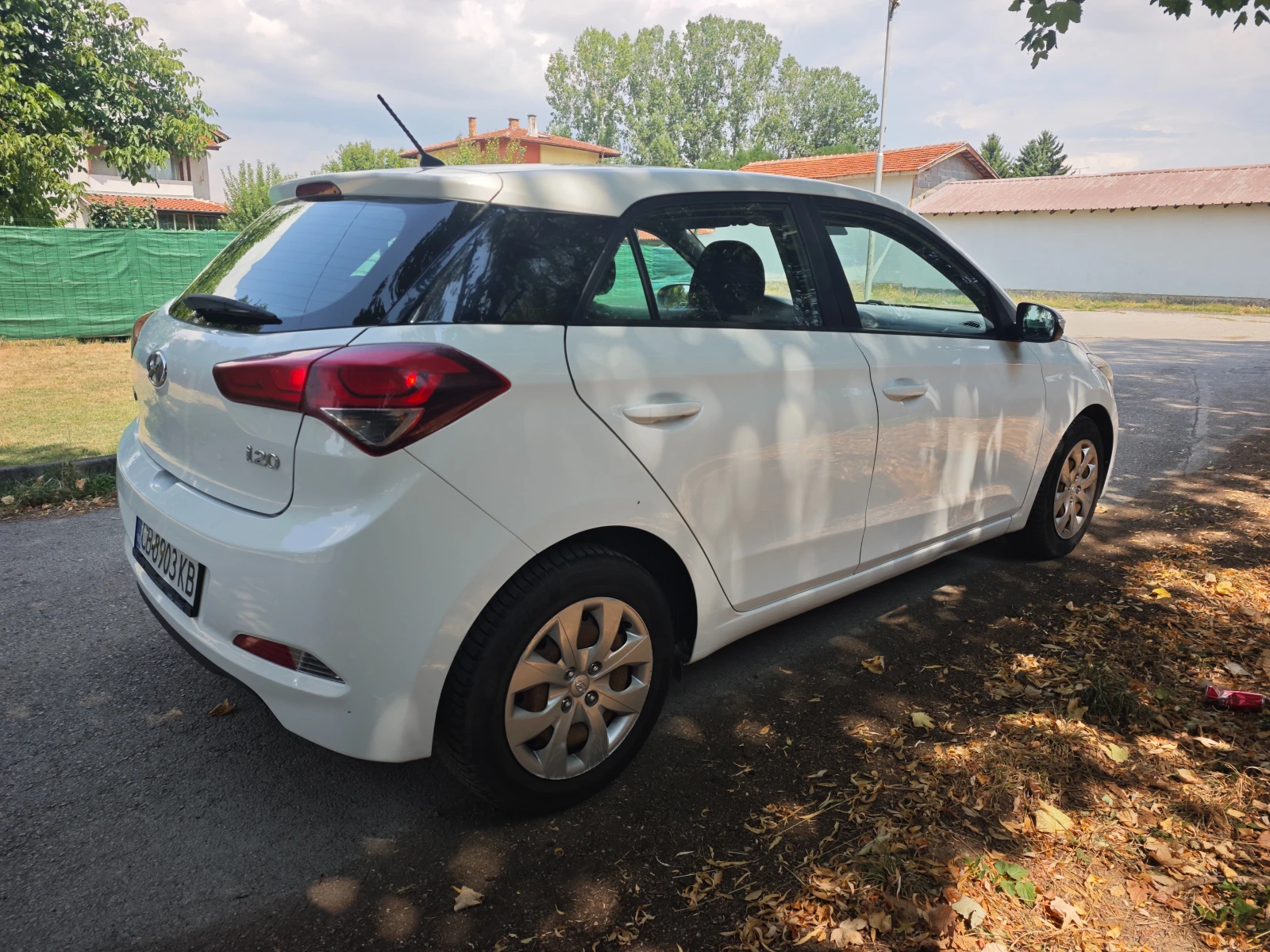 Hyundai I20 1.1 CRDI 75 HP | Mobile.bg — изображение 17