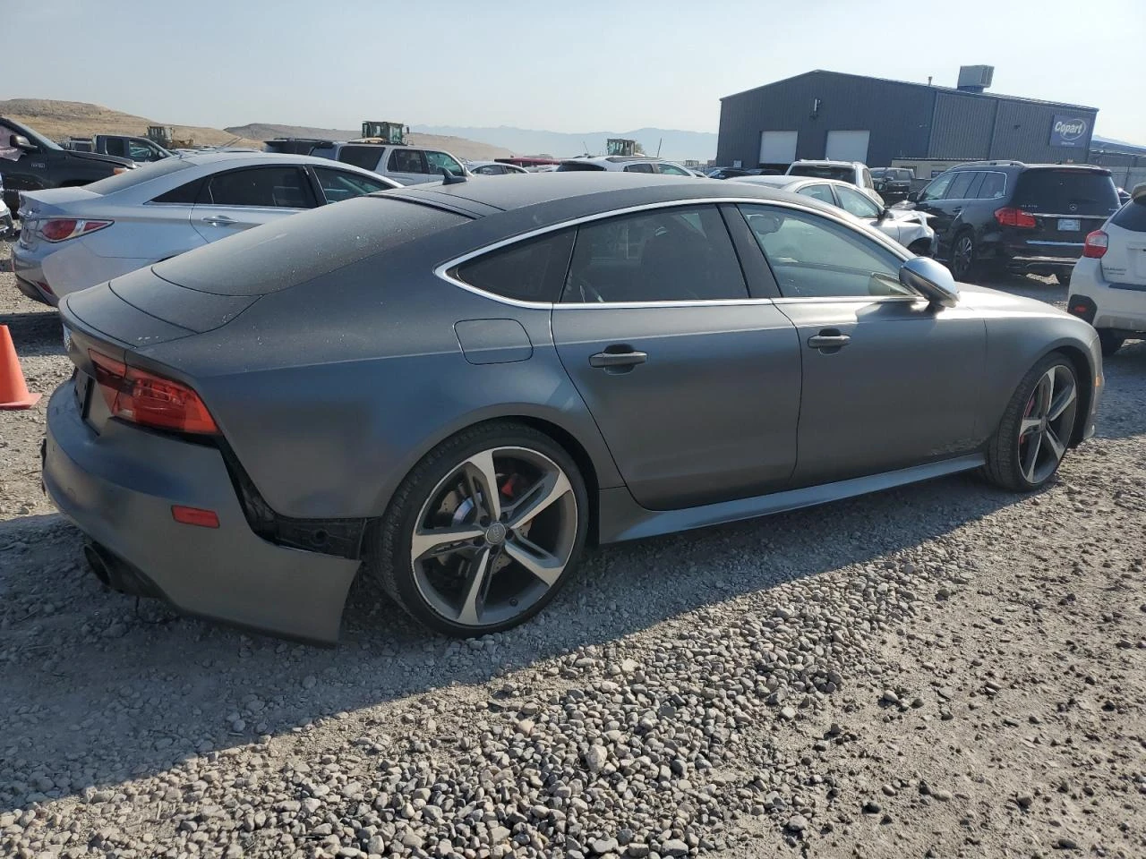 Audi Rs7 PRESTIGE* DISTRONIC* HEADUP* ОБДУХВАНЕ* МАСАЖ - изображение 6
