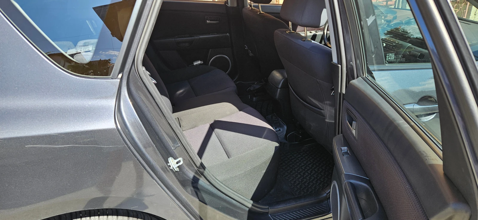 Mazda 3  - изображение 9