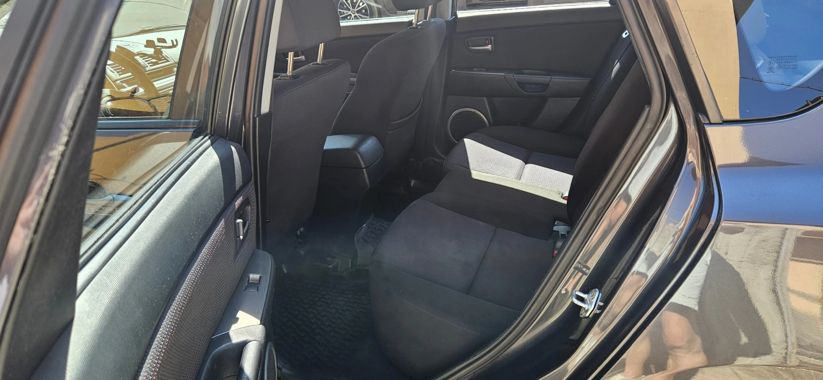 Mazda 3  - изображение 10