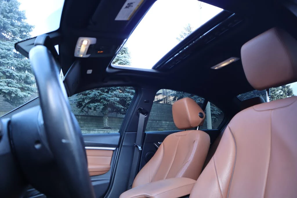 BMW 330 * АВТО КРЕДИТ* ЦЕНА ДО БГ * СЕРВИЗНА ИСТОРИЯ *  - изображение 7