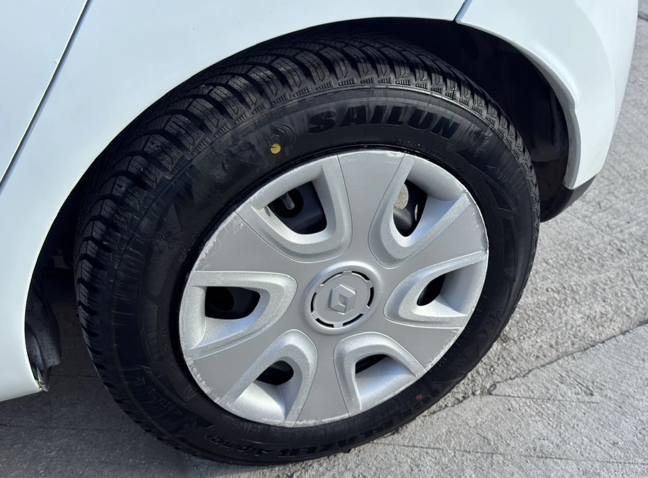 Renault Clio 1.5 ДИЗЕЛ / КАСКО / НОВИ ЗИМНИ ГУМИ  - изображение 8