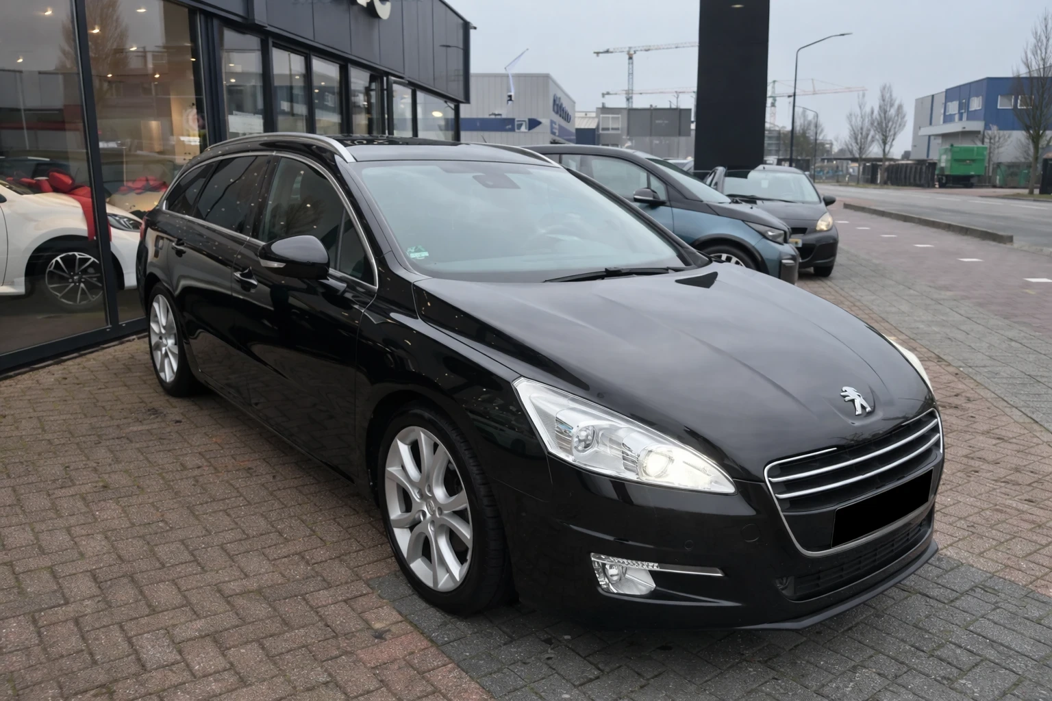Peugeot 508 SW 1.6 THP - изображение 2