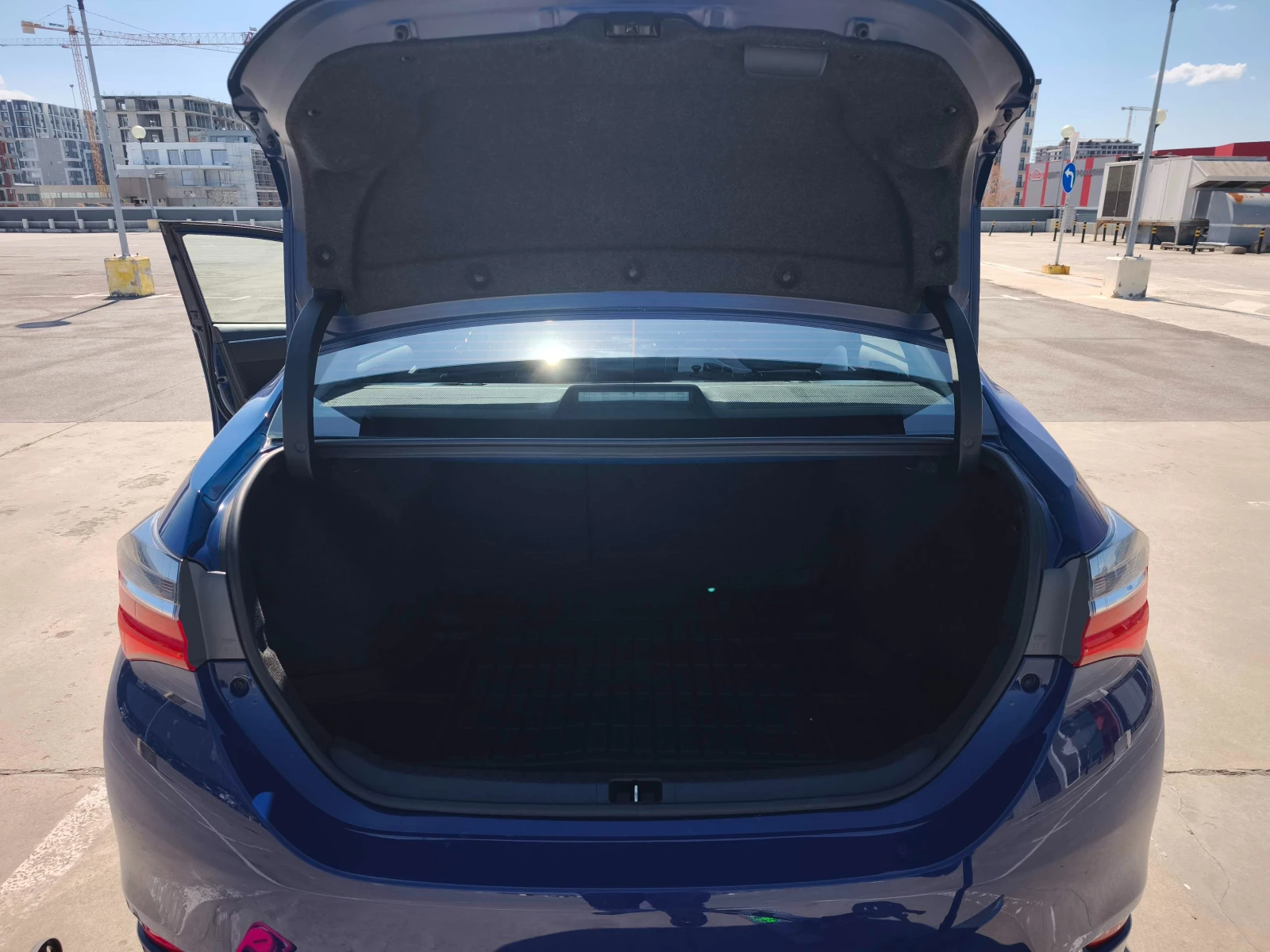 Toyota Corolla, снимка 8 - Автомобили и джипове - 54327479