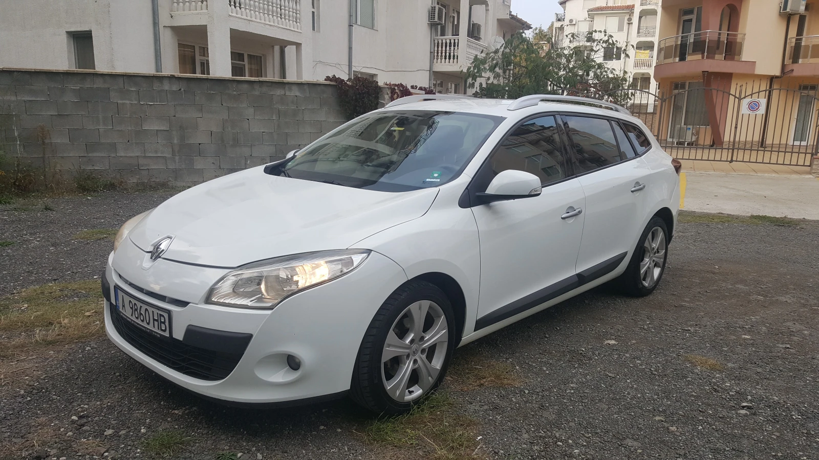 Renault Megane 1.4 TCE 130hp, снимка 3 - Автомобили и джипове - 54477531