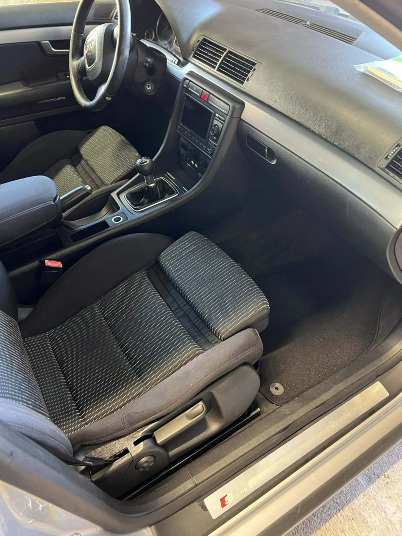 Audi A4 2000 куб.см , снимка 8 - Автомобили и джипове - 54823830