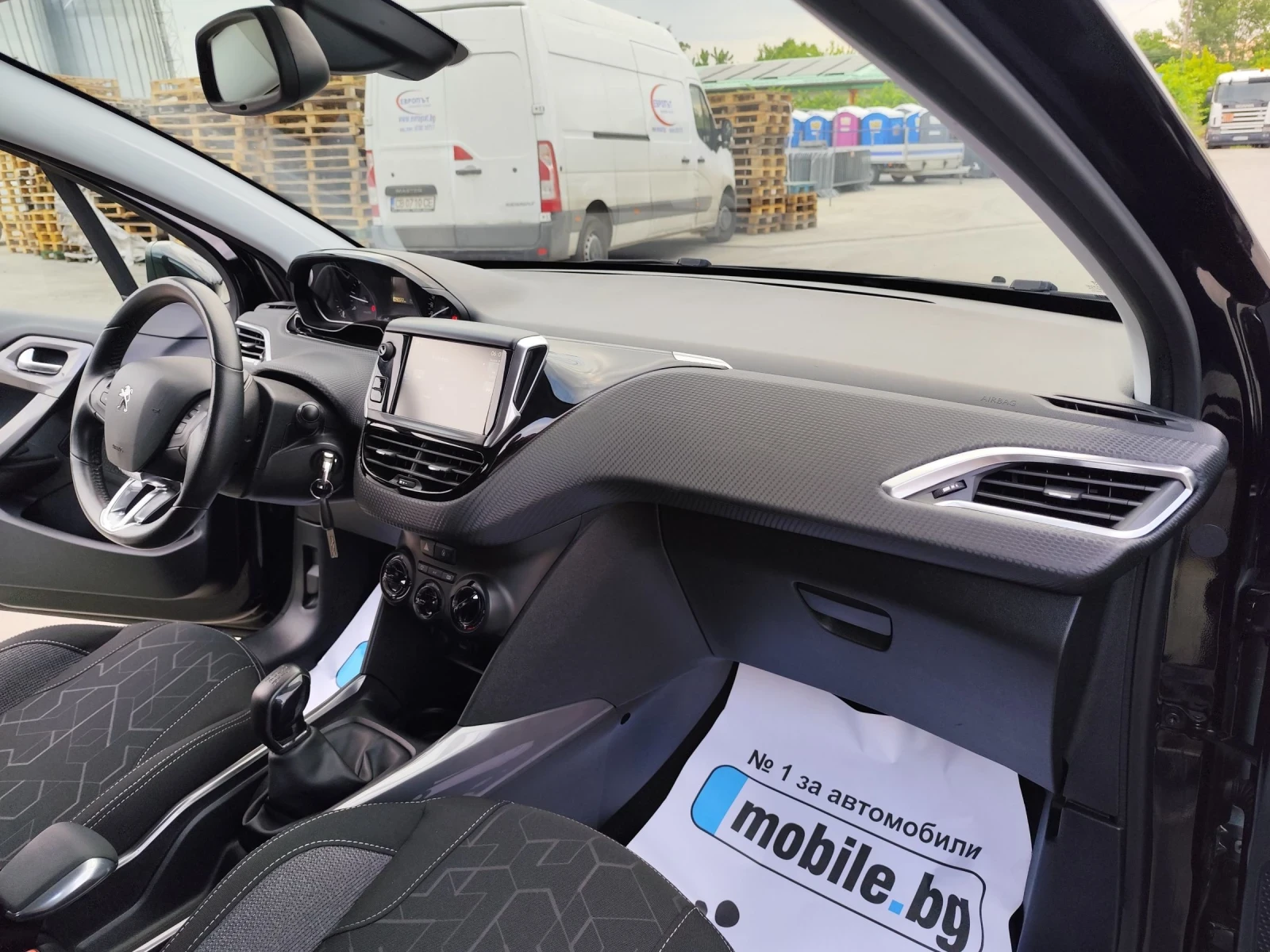 Peugeot 2008 1.6HDI-LED-EU-6-СЕРВИЗНА КНИЖКА -ОБСЛУЖЕН, снимка 17 - Автомобили и джипове - 55072351
