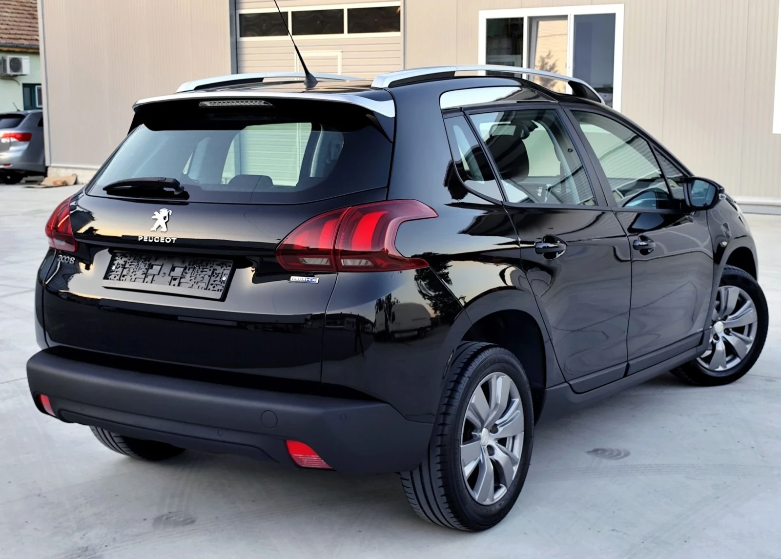 Peugeot 2008 1.6HDI-LED-EU-6-СЕРВИЗНА КНИЖКА -ОБСЛУЖЕН, снимка 6 - Автомобили и джипове - 55072351