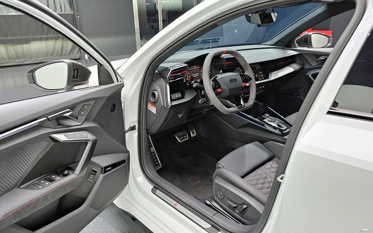 Audi Rs3 * HEAD UP * DISTRONIC * 5K KM * , снимка 5 - Автомобили и джипове - 55383467