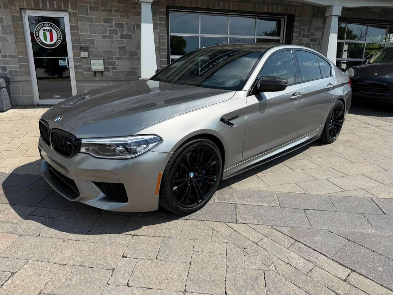BMW M5 * Sedan * АВТОКРЕДИТ БЕЗ ПЪРВОНАЧАЛНА ВНОСКА* 