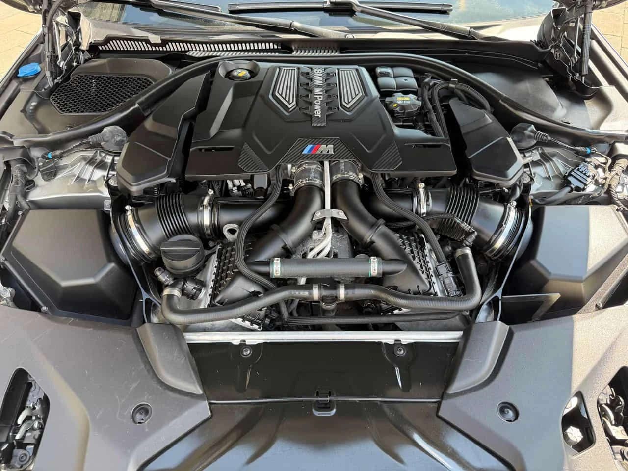 BMW M5 * Sedan * АВТОКРЕДИТ БЕЗ ПЪРВОНАЧАЛНА ВНОСКА* , снимка 13 - Автомобили и джипове - 55511836