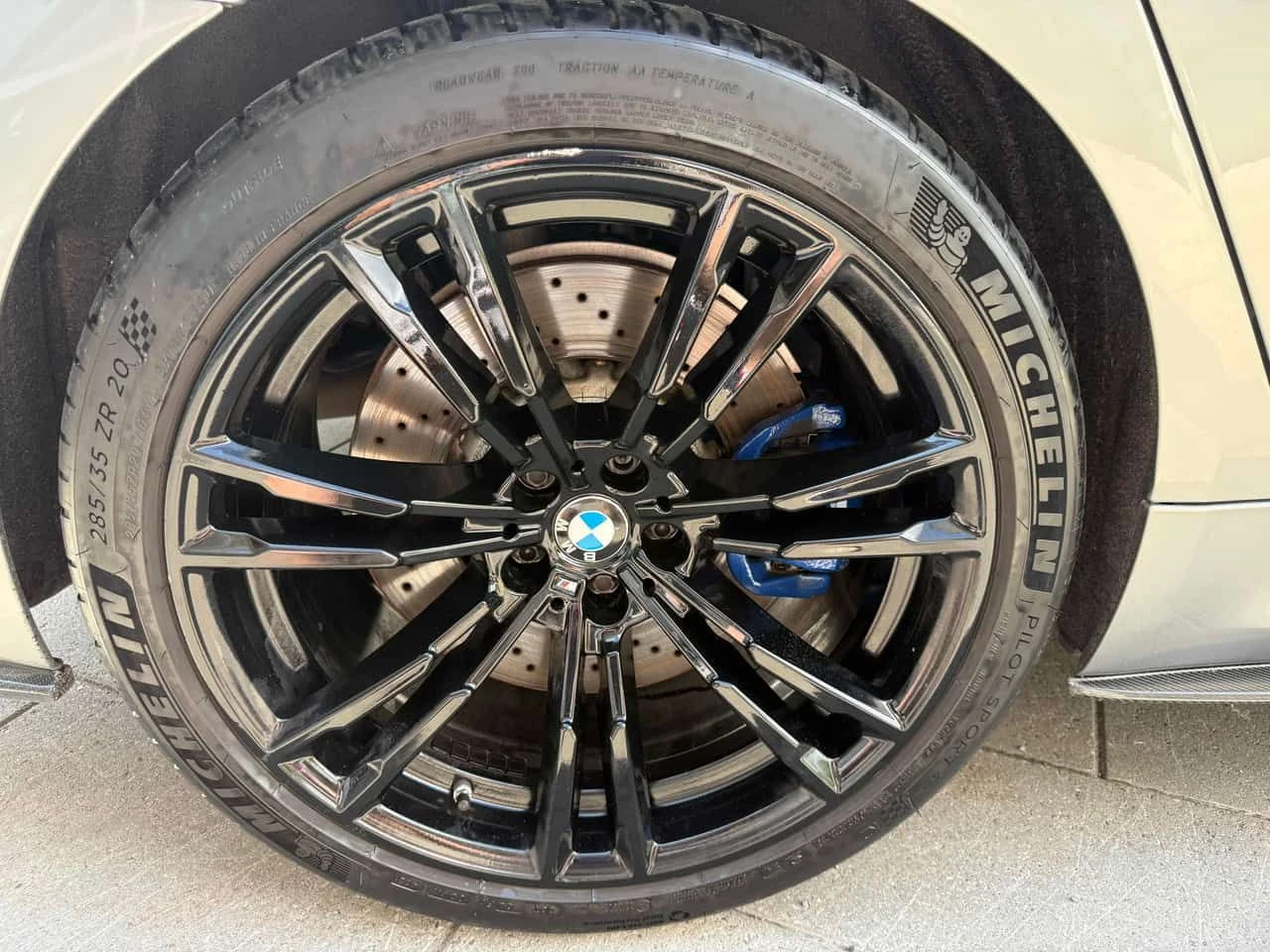 BMW M5 * Sedan * АВТОКРЕДИТ БЕЗ ПЪРВОНАЧАЛНА ВНОСКА* , снимка 6 - Автомобили и джипове - 55511836
