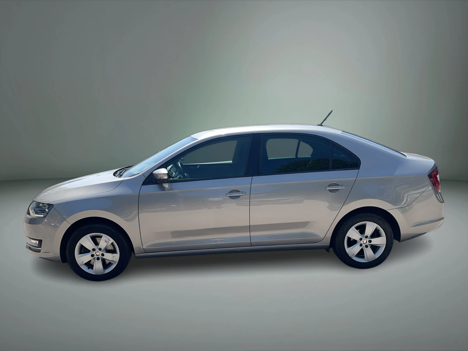 Skoda Rapid 1.0 TSI , снимка 2 - Автомобили и джипове - 55639507
