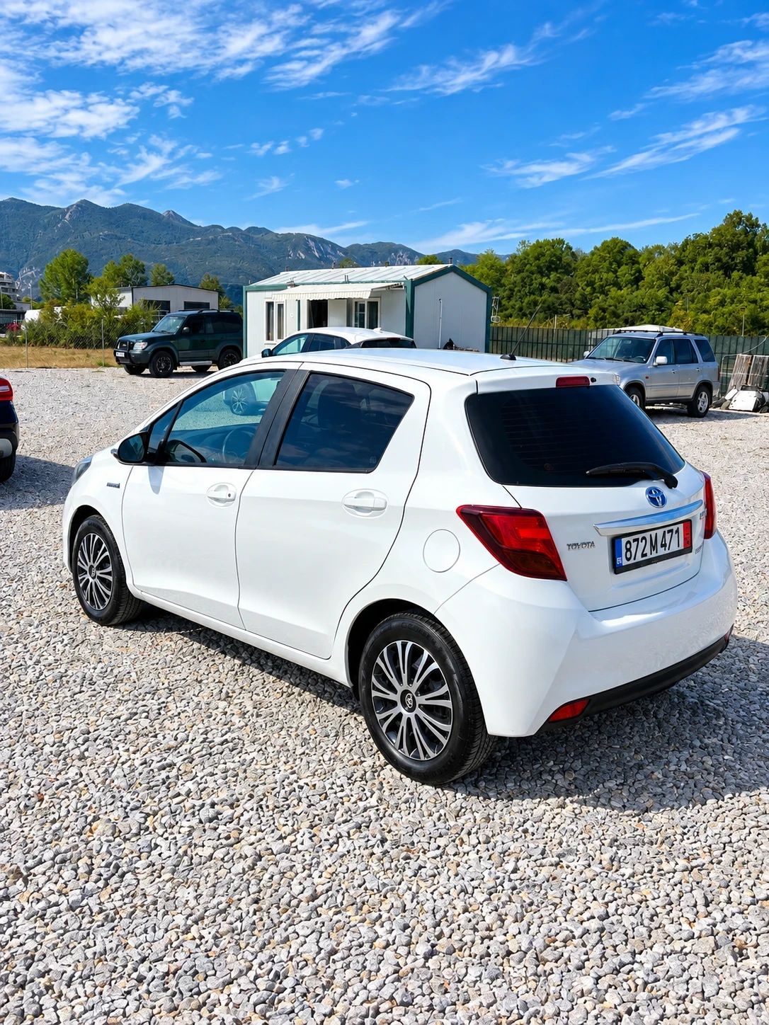 Toyota Yaris 1.5 E-CVT  Aut.  ����� ���� | Mobile.bg � ����������� 2