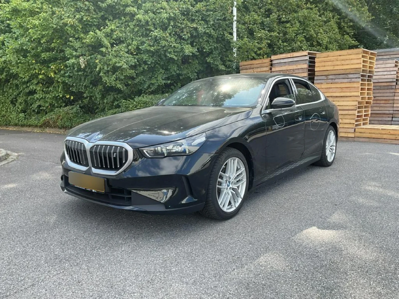 BMW i5 eDrive40 ���� ��������� 360 ������ | Mobile.bg � ����������� 2