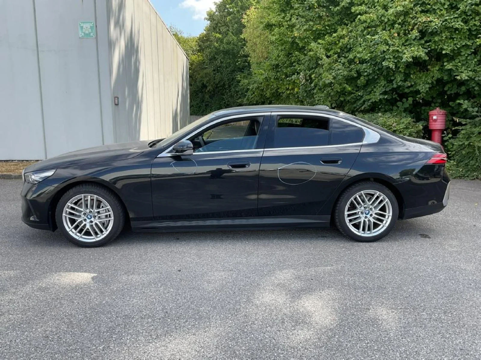 BMW i5 eDrive40 ���� ��������� 360 ������ | Mobile.bg � ����������� 4