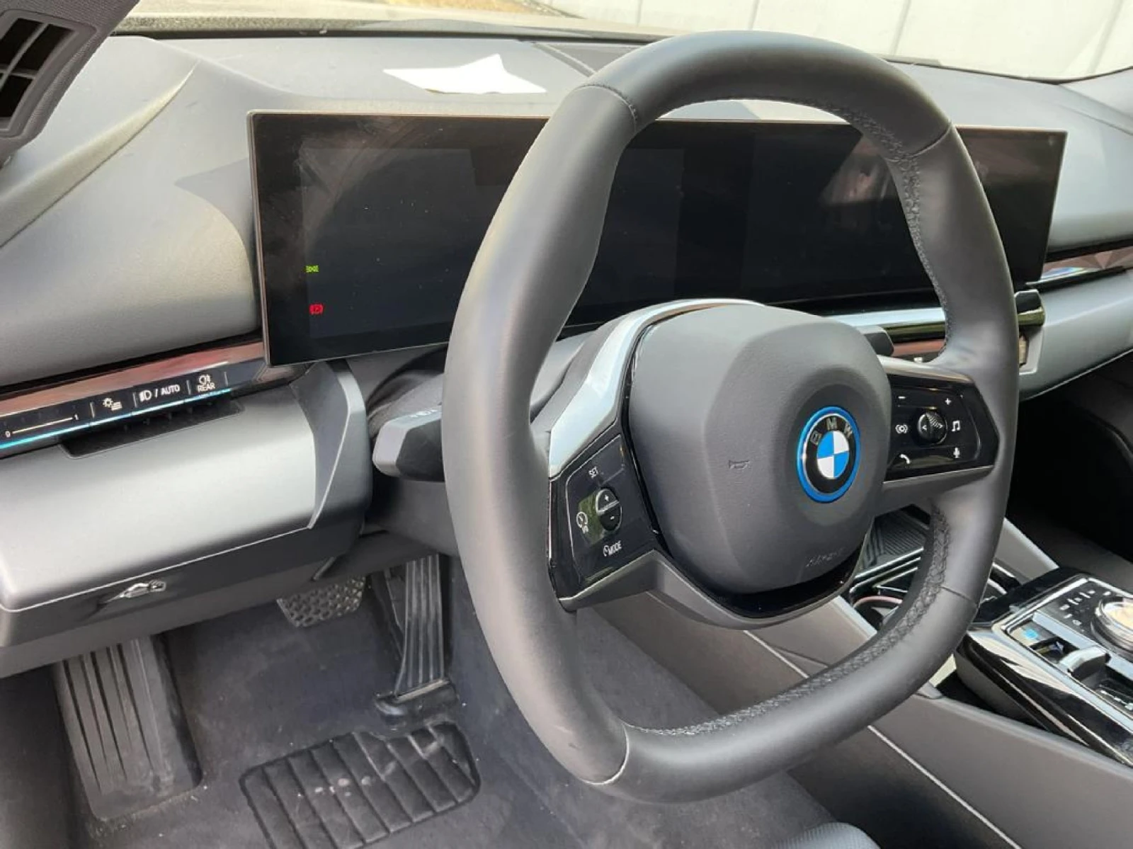 BMW i5 eDrive40 ���� ��������� 360 ������ | Mobile.bg � ����������� 10