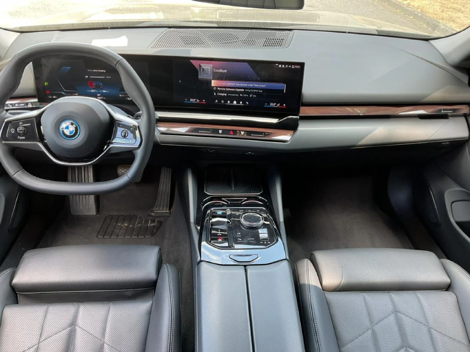 BMW i5 eDrive40 ���� ��������� 360 ������ | Mobile.bg � ����������� 9