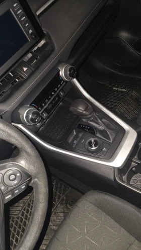 Toyota Rav4 LE, снимка 15