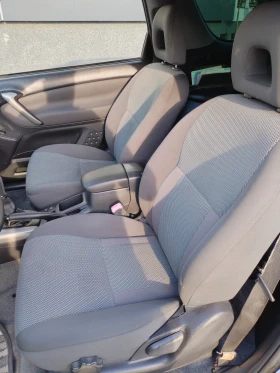 Toyota Rav4 2.0 D-4D 116Hp 4x4 Facelift  | Mobile.bg    8