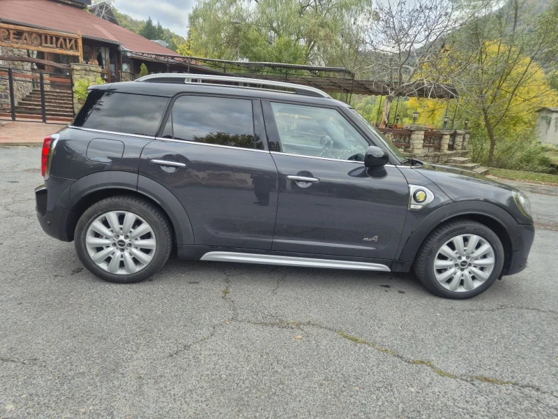Mini Countryman SE, снимка 8 - Автомобили и джипове - 52104076