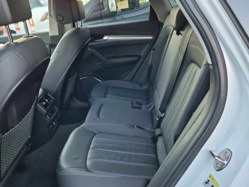 Audi Q5 45TFSI * PROGRESSIV * CARFAX * , снимка 9 - Автомобили и джипове - 53314973