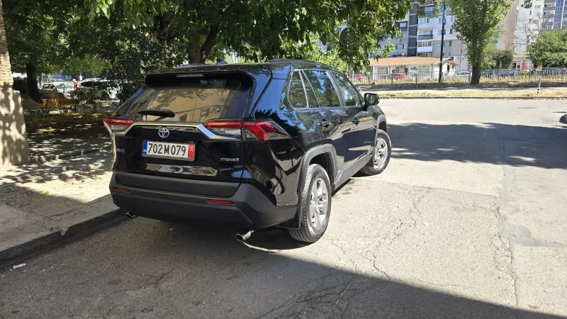 Toyota Rav4 LE, снимка 6 - Автомобили и джипове - 53503140