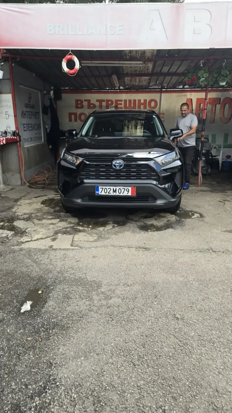 Toyota Rav4 LE, снимка 11 - Автомобили и джипове - 53503140