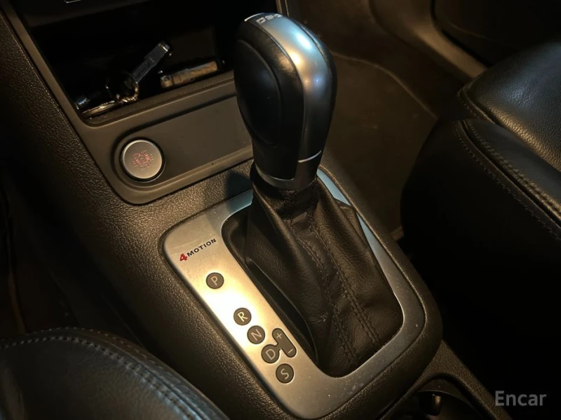 VW Tiguan, снимка 9 - Автомобили и джипове - 53530130
