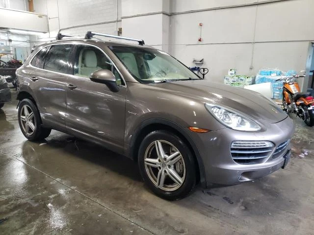 Porsche Cayenne S HYBRID , снимка 3 - Автомобили и джипове - 48761871