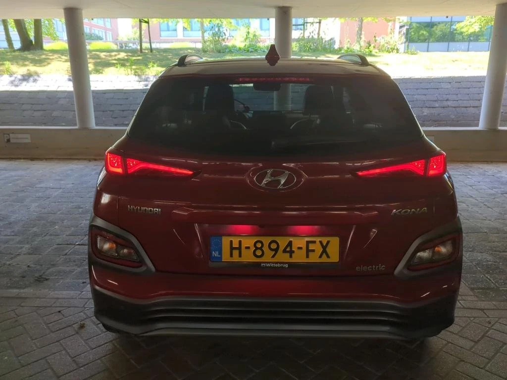 Hyundai Kona Premium 64kWH - изображение 5