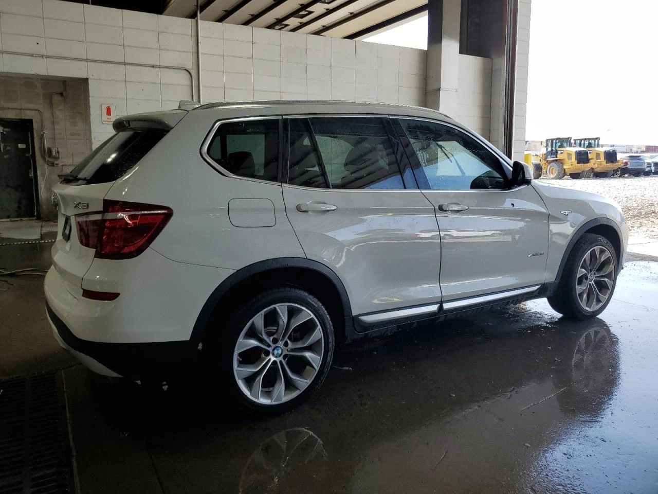 BMW X3 XDRIVE28I - изображение 3