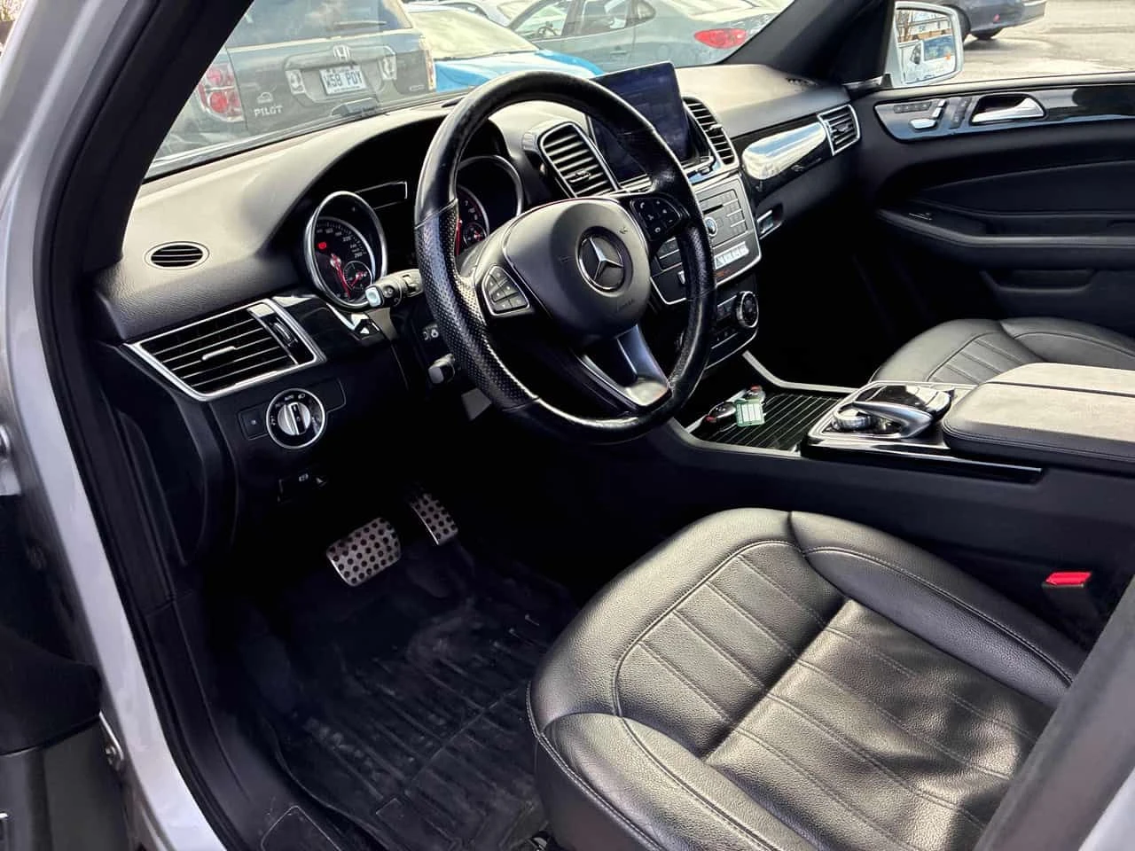 Mercedes-Benz GLE 400 2 КЛЮЧА * 360 * ПОДГРЕВИ * ПАНО * KEYLESS * CARFAX, снимка 5 - Автомобили и джипове - 54230444