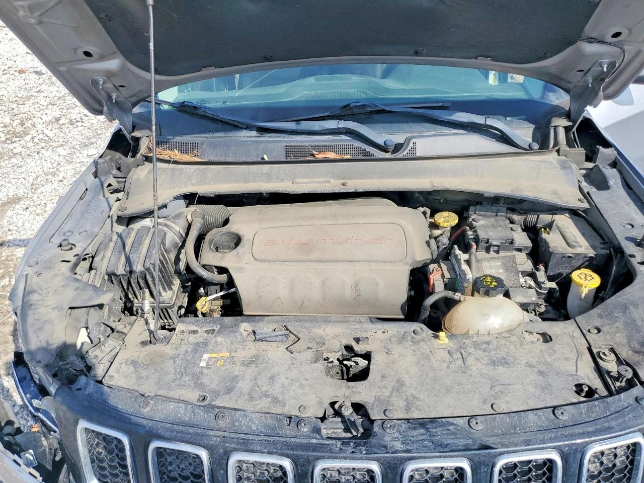 Jeep Compass 2.4l Latitude, снимка 12 - Автомобили и джипове - 54323912